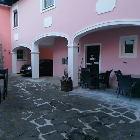 Gaestehaus Ruinenblick Acomodação com café da manhã Spitz an der Donau Exterior foto